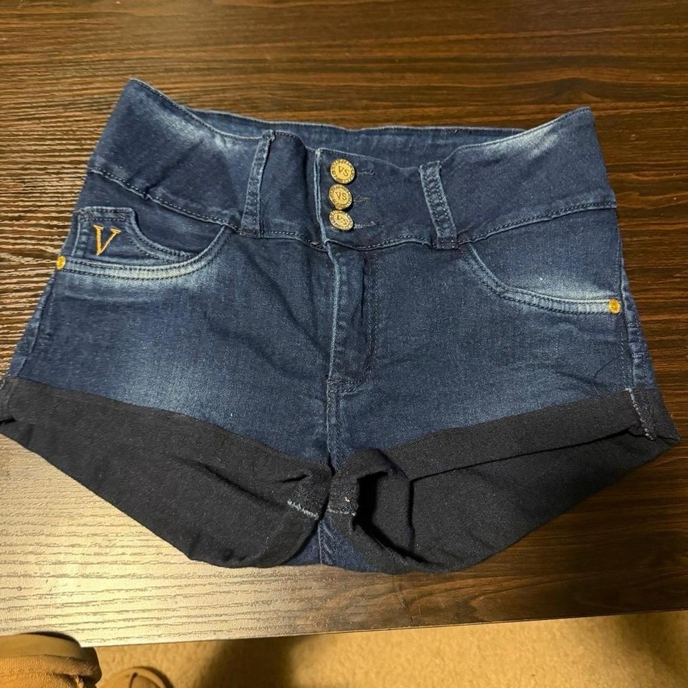 Y2K high rise push up denim shorts with gold details Size 8